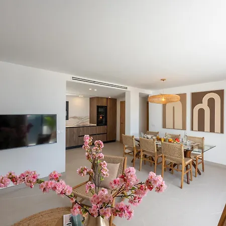 빌라 Luxury - Sunset Rooftop - Heated Pool - Outdoor Kitchen - Airconditioned 팔름-마르
